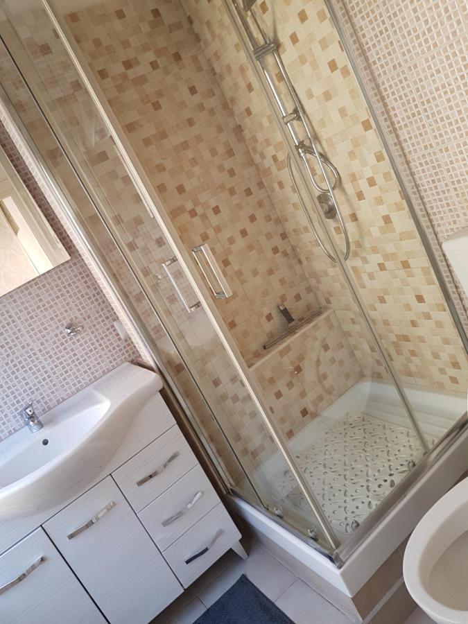 נאפולי Casa Vacanza Dinastia Borbone - Centro Storico מראה חיצוני תמונה